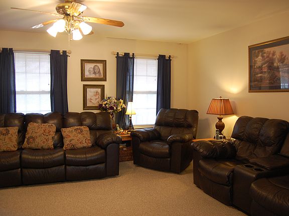 5th image of 212 Westwood Estate Dr