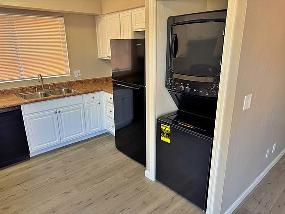 5th image of 50 N May APT 102