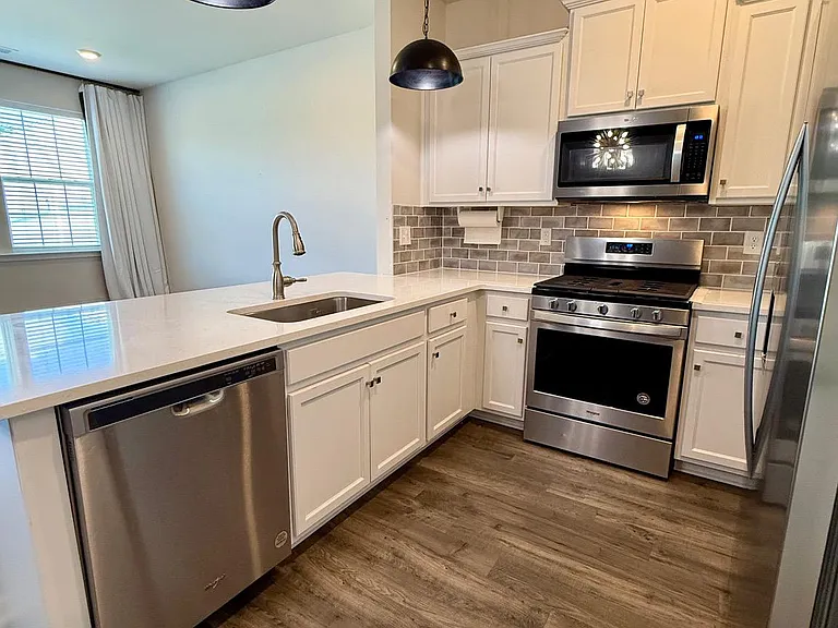 4 Peregrine Way — Photo 6