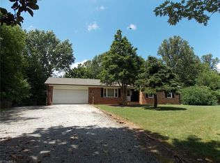 270 Paynetown Rd, Mount Airy, NC 27030