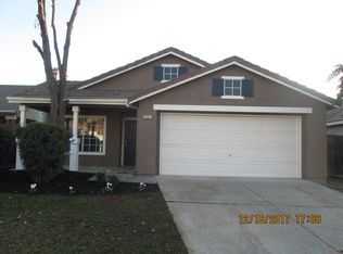 5661 W Donner Ave, Fresno, CA