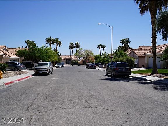 2nd image of 1317 Misty View Ct