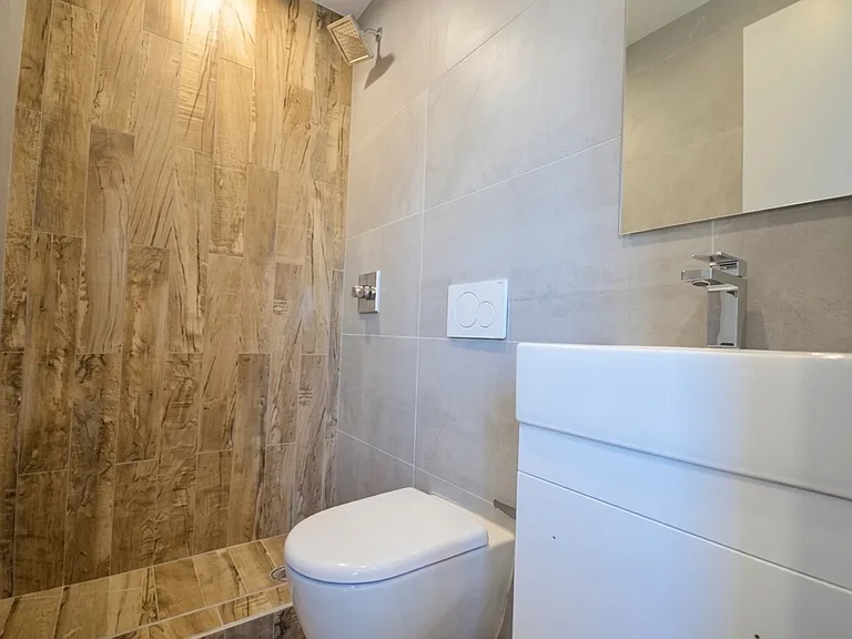 896 New York Ave #4B — Photo 6