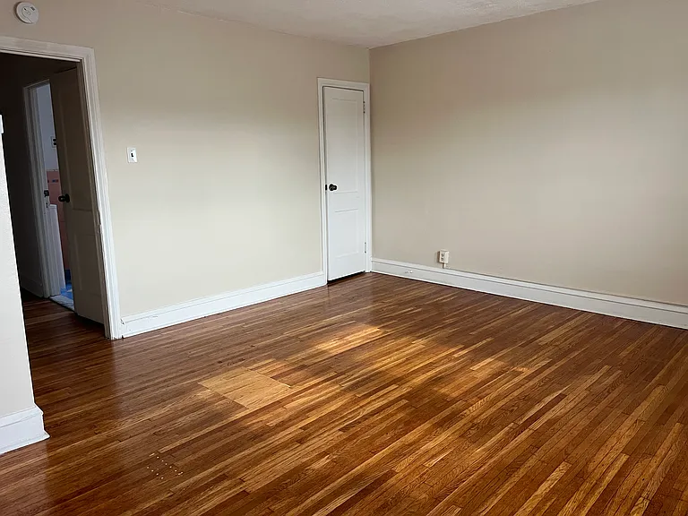 3427 Sheffield Ave #2 — Photo 13