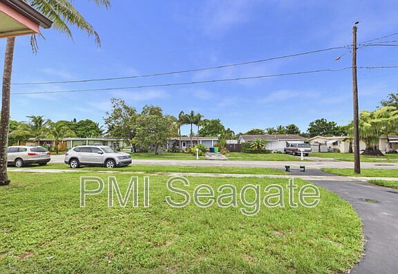2nd image of 7620 NW 21st St