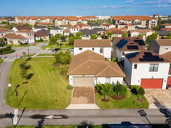 3rd image of 2241 Arrivas Way