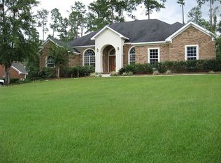 8320 Inverness Dr, Tallahassee, FL 32312
