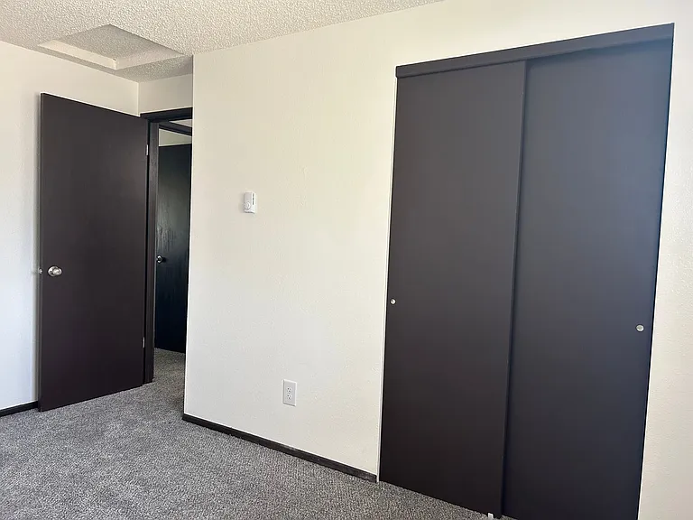 3921 N Napa St — Photo 10