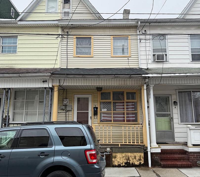 1st image of 6 S Franklin St