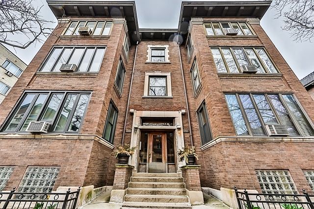 1st image of 3753 N Pine Grove Ave #3