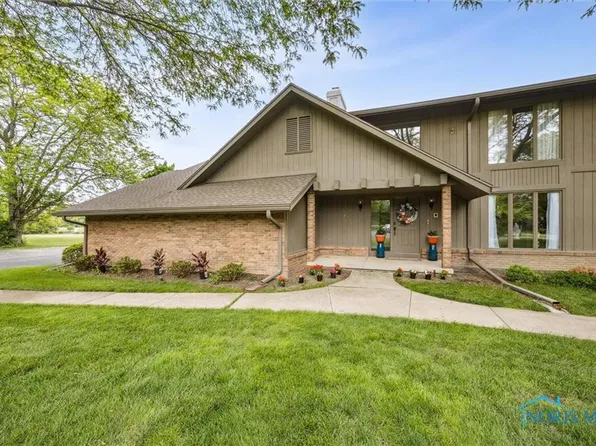 29674 E River Rd, Perrysburg, OH 43551