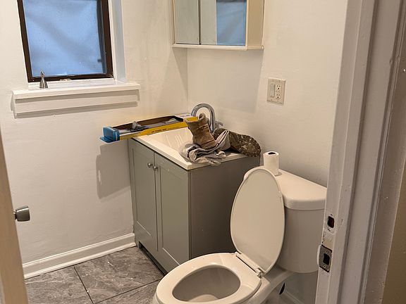 5th image of 3719 W Lexington St #1A