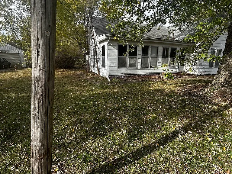 106 Locust St — Photo 47