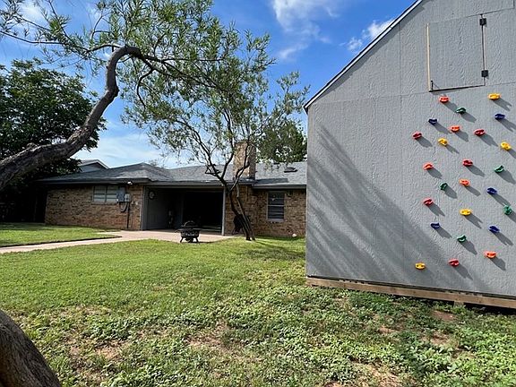 2nd image of 3837 Inglewood Dr