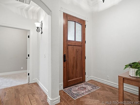 3rd image of 7832 E Galveston St