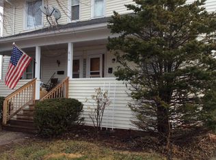816 N 13th St APT 4, Dekalb, IL 60115