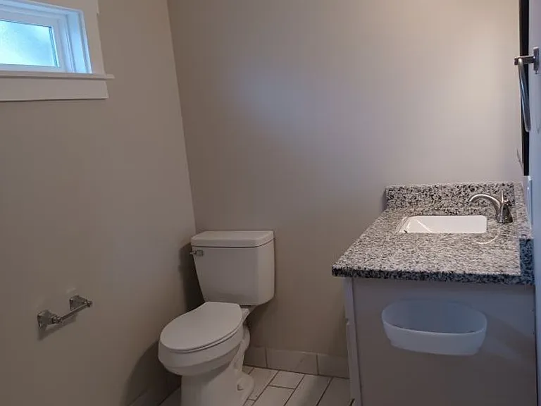 329 Cleveland St — Photo 14