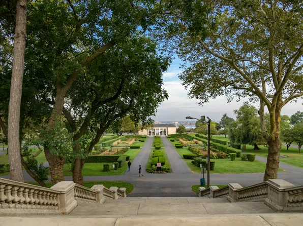 477 Broadway image 46 of 74