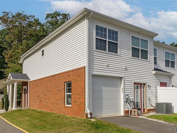 3rd image of 7380 Pebble Lake Dr