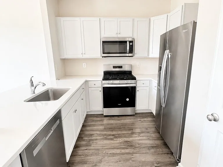 344 Mazzeo Dr — Photo 5