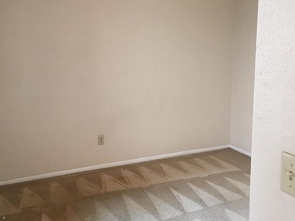3rd image of 7870 Sugar View Ct #7870