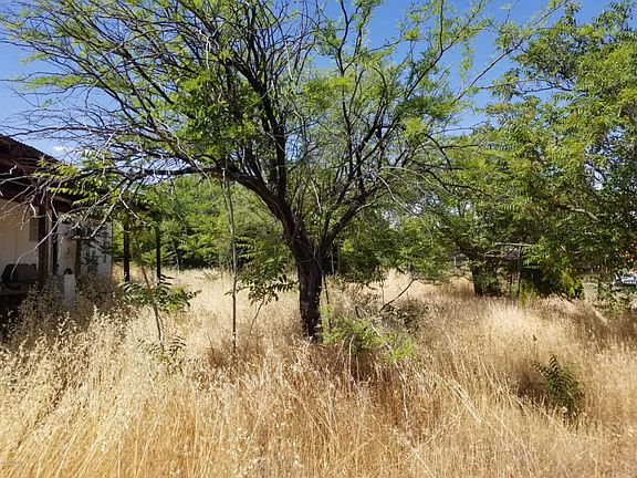 4th image of 3269 E Robin Ln
