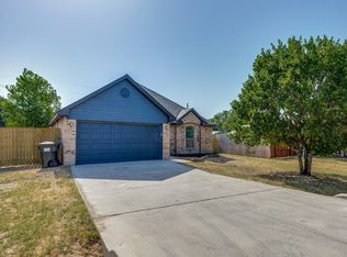 336 Elmwood St, Azle, TX 76020