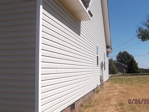 3rd image of 33 Kelley Dr