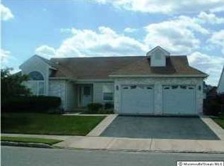 6 Normanton Way, Toms River, NJ 08757