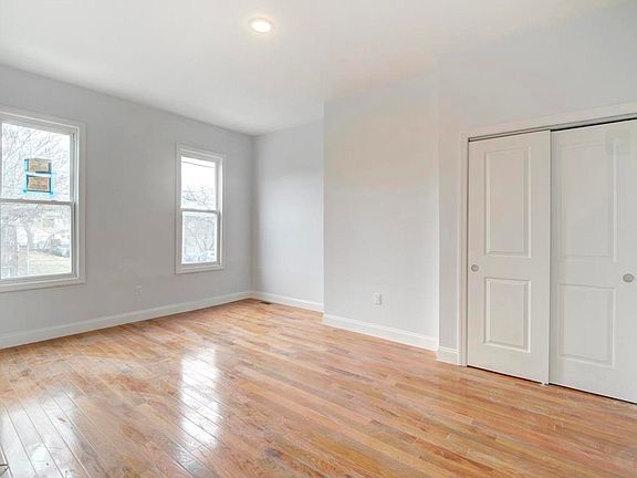 3rd image of 71 Harmon St