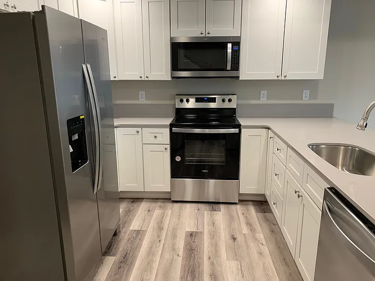 1211 S Rees Ln — Photo 6