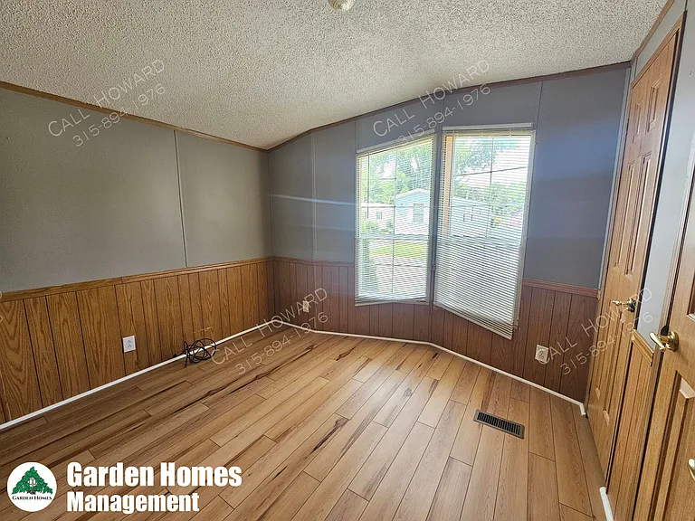 442 Tulip Dr — Photo 10