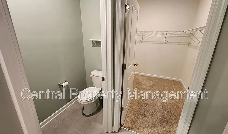 731 Liberty Walk Ln — Photo 25