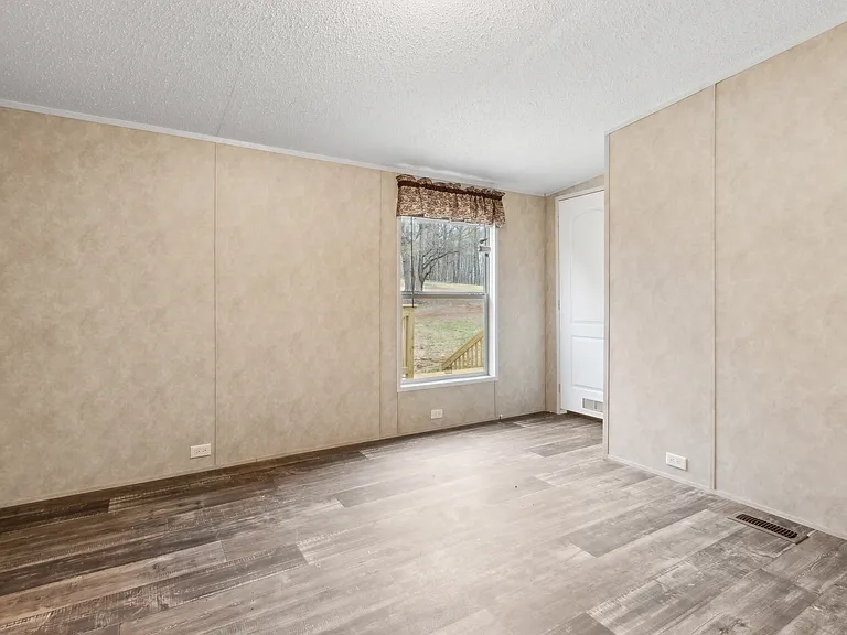 3530 Suggs Rd — Photo 12