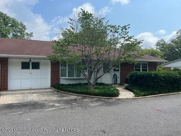 521 Portsmouth Drive #A, Lakewood, NJ 08701