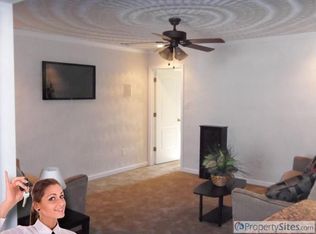 58 Salem St, Hampton, VA 23669