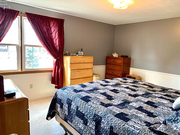 4th image of 125 Warnecke Dr