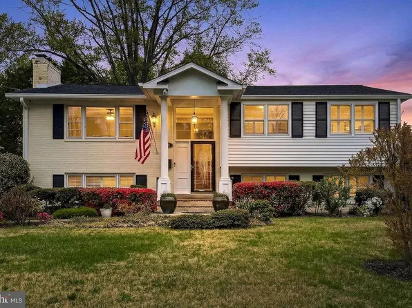 7052 Wardell St, Annandale, VA 22003