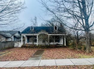 1102 Raleigh Ave, Knoxville, TN 37917