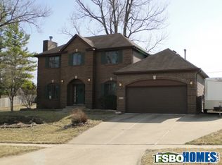 4816 Westbend Dr, Ames, IA 50014