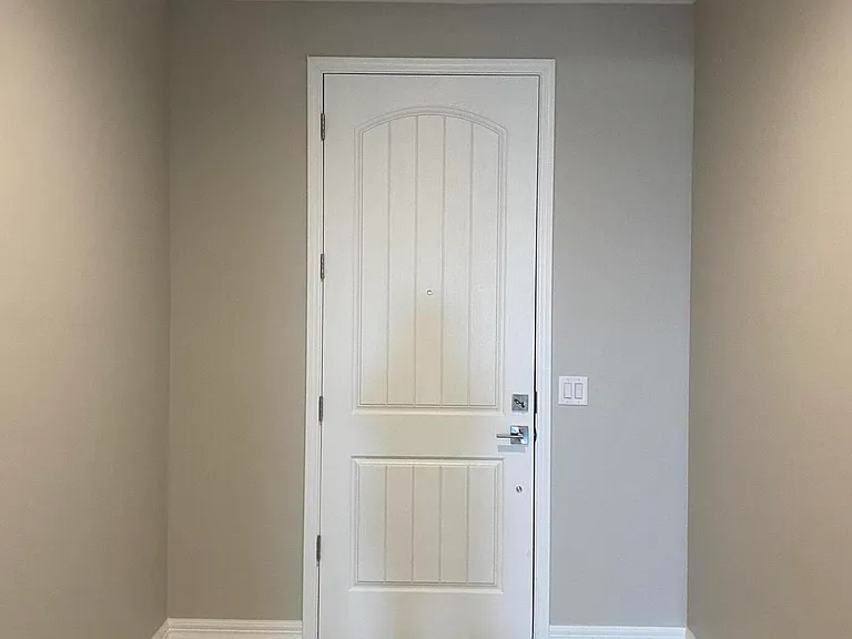 8826 W Medlock Dr — Photo 2