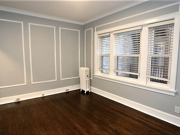 4th image of 5304 N Ashland Ave