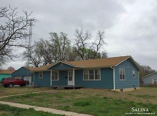 304 N Rothsay Ave, Minneapolis, KS 67467