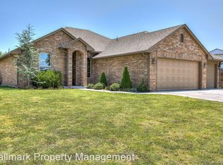863 Cardan Pl, Moore, OK 73160