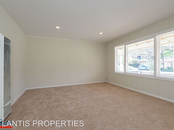 4th image of 553 Morse Ave