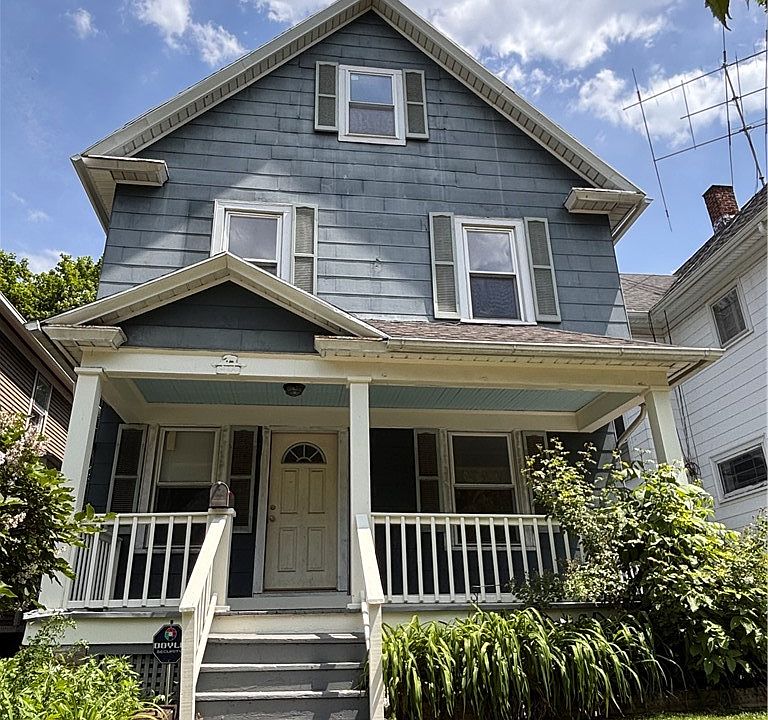 1st image of 918 S Goodman St