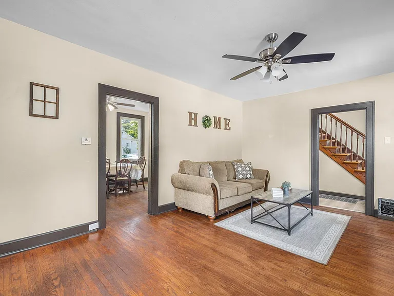 3202 W Main St — Photo 9