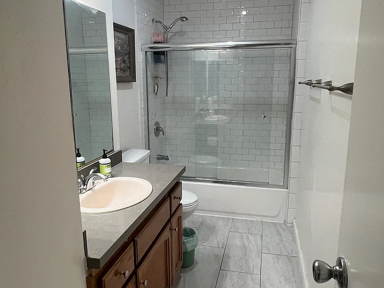 3712 1/2 Crown Point Dr — Photo 8