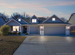 14422 S Jamestown Ave, Bixby, OK 74008