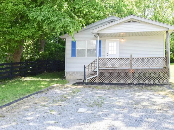 914 Pleasant Grove Rd, Westmoreland, TN 37186
